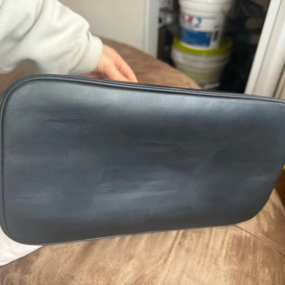 Authentic Louis Vuitton bag - Picture 5 of 14